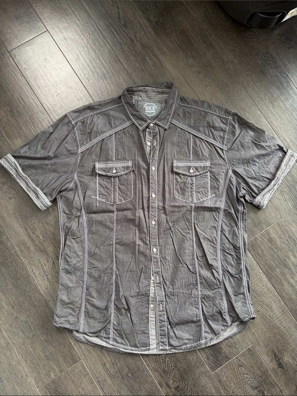 BKE Men’s Short Sleeve Button-Down Shirt